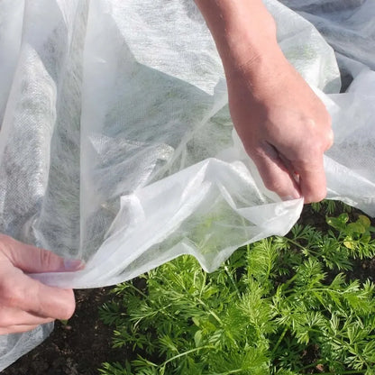 Agroplėvelė 1,6 x 10 m pavasarinė balta 17 g/m²